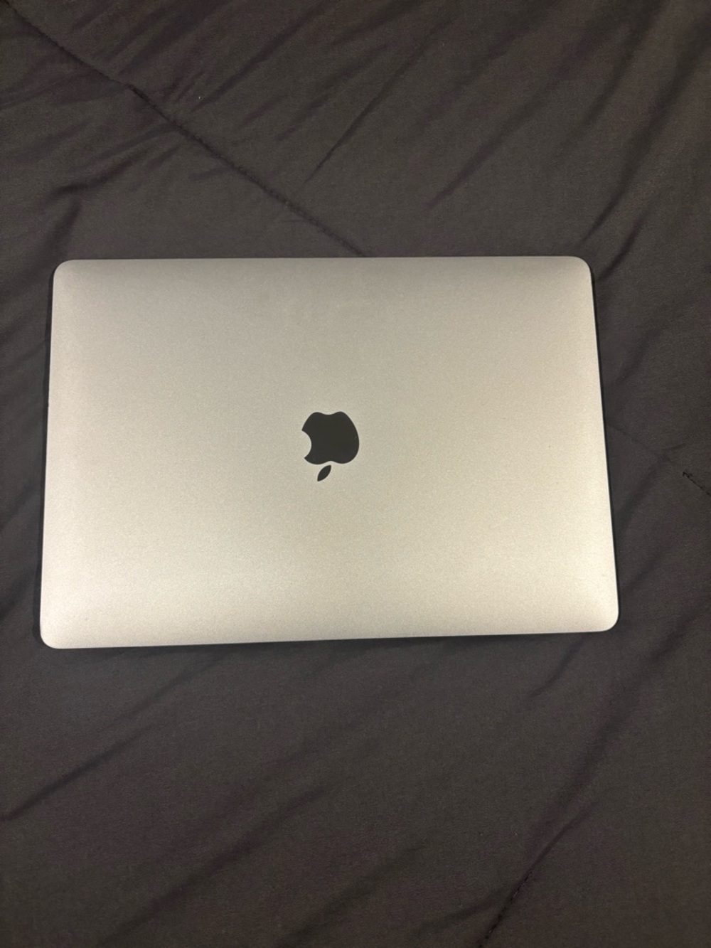 Apple MacBook Pro - Silver Aluminum Finish